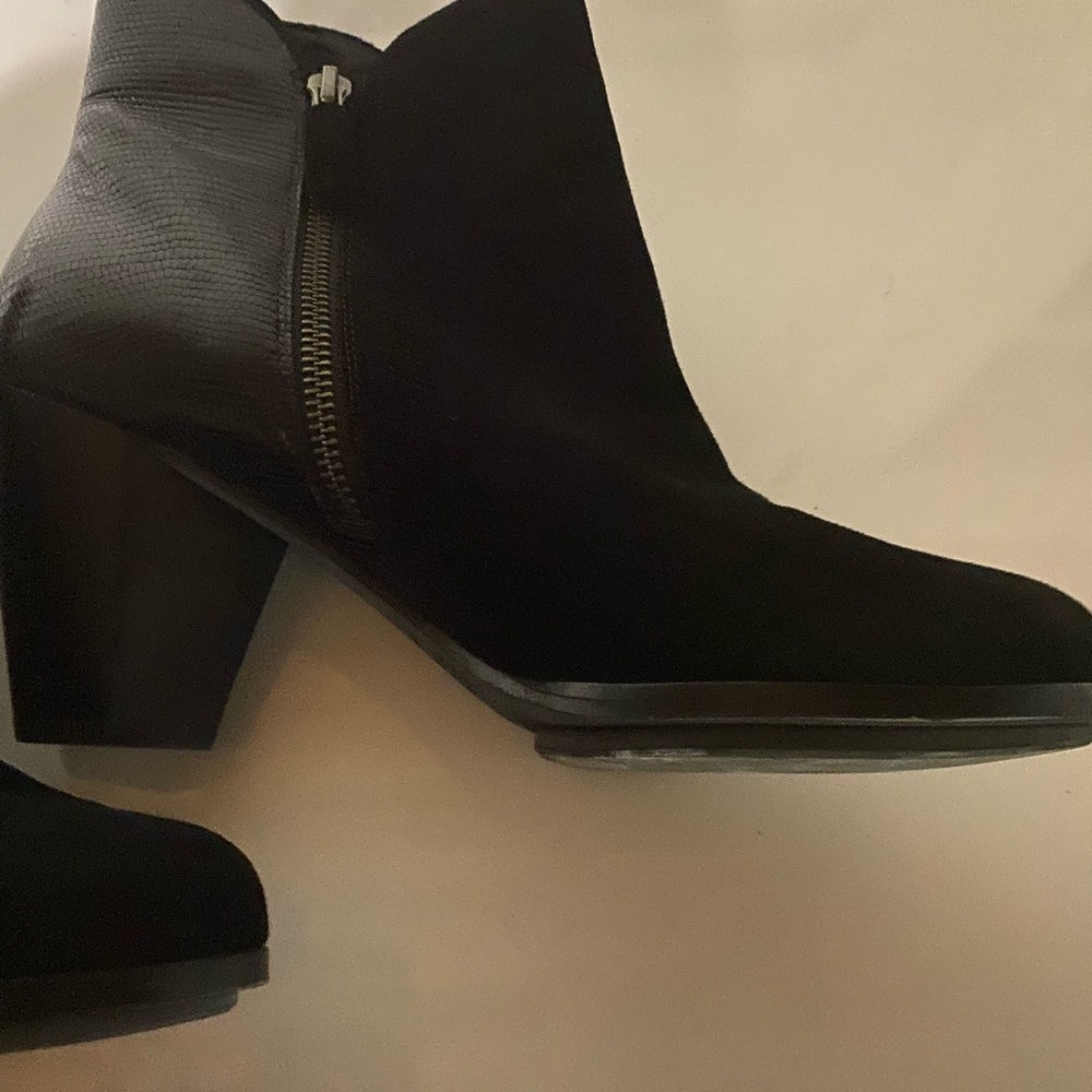 Brand new comfy  suede and leather black bootie! Must get!